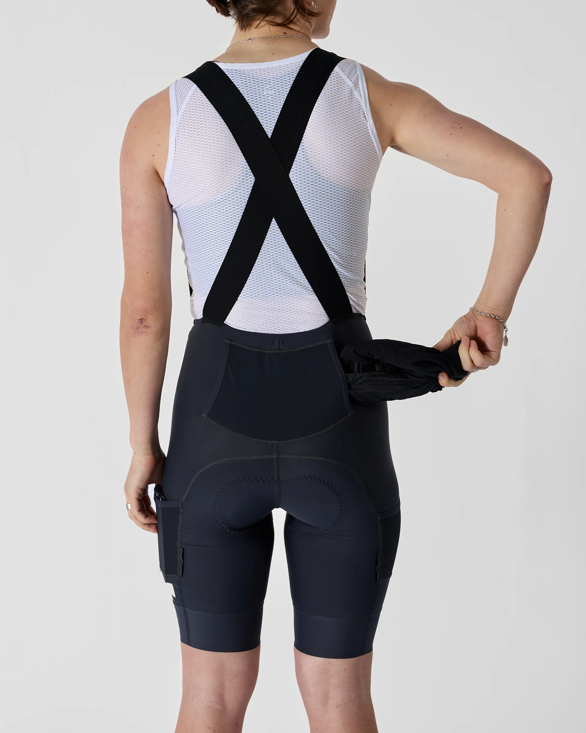 Women's ABR1 Pocket Bib Shorts (Graphite) - Image 5