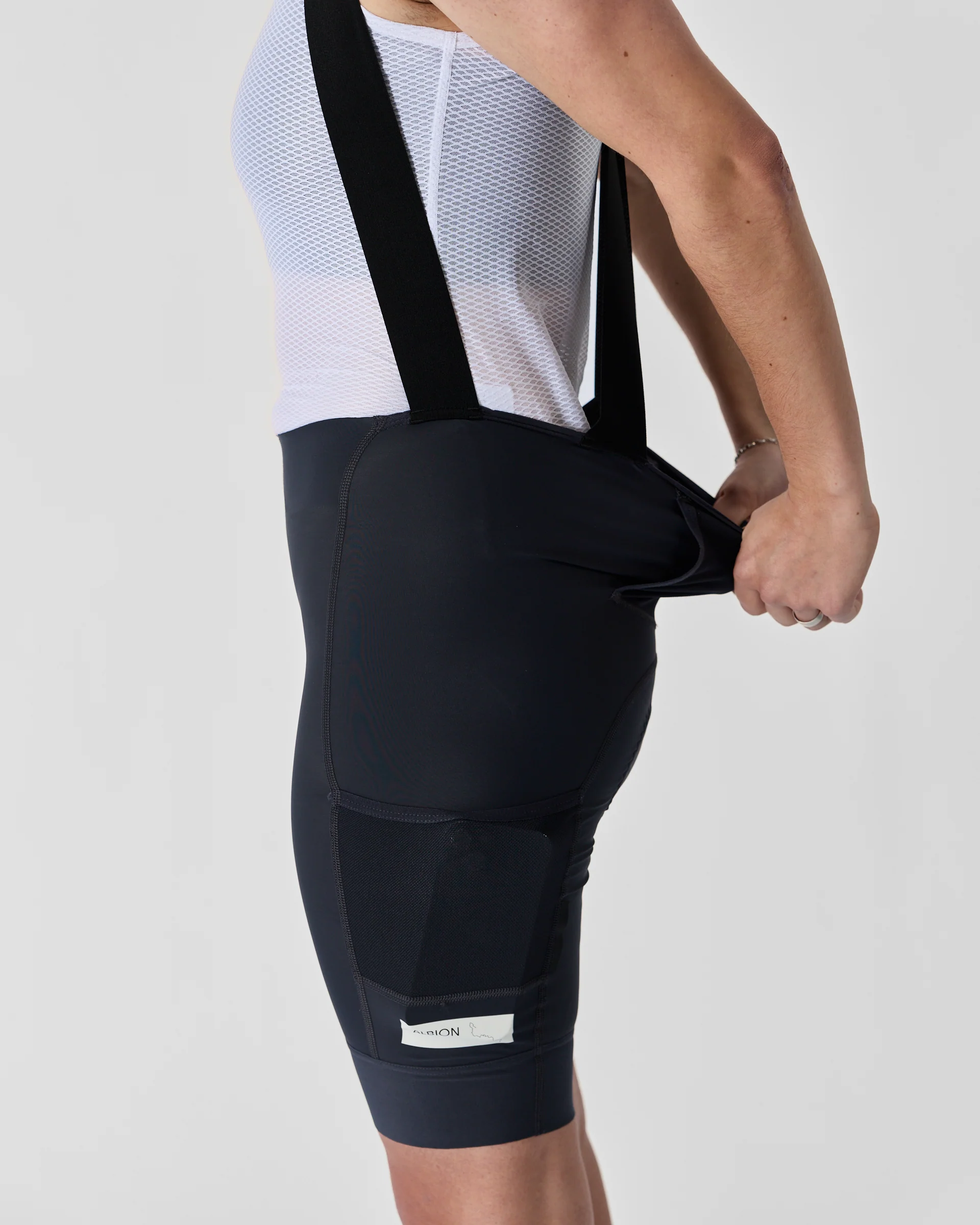 Women's ABR1 Pocket Bib Shorts (Graphite) - Image 6