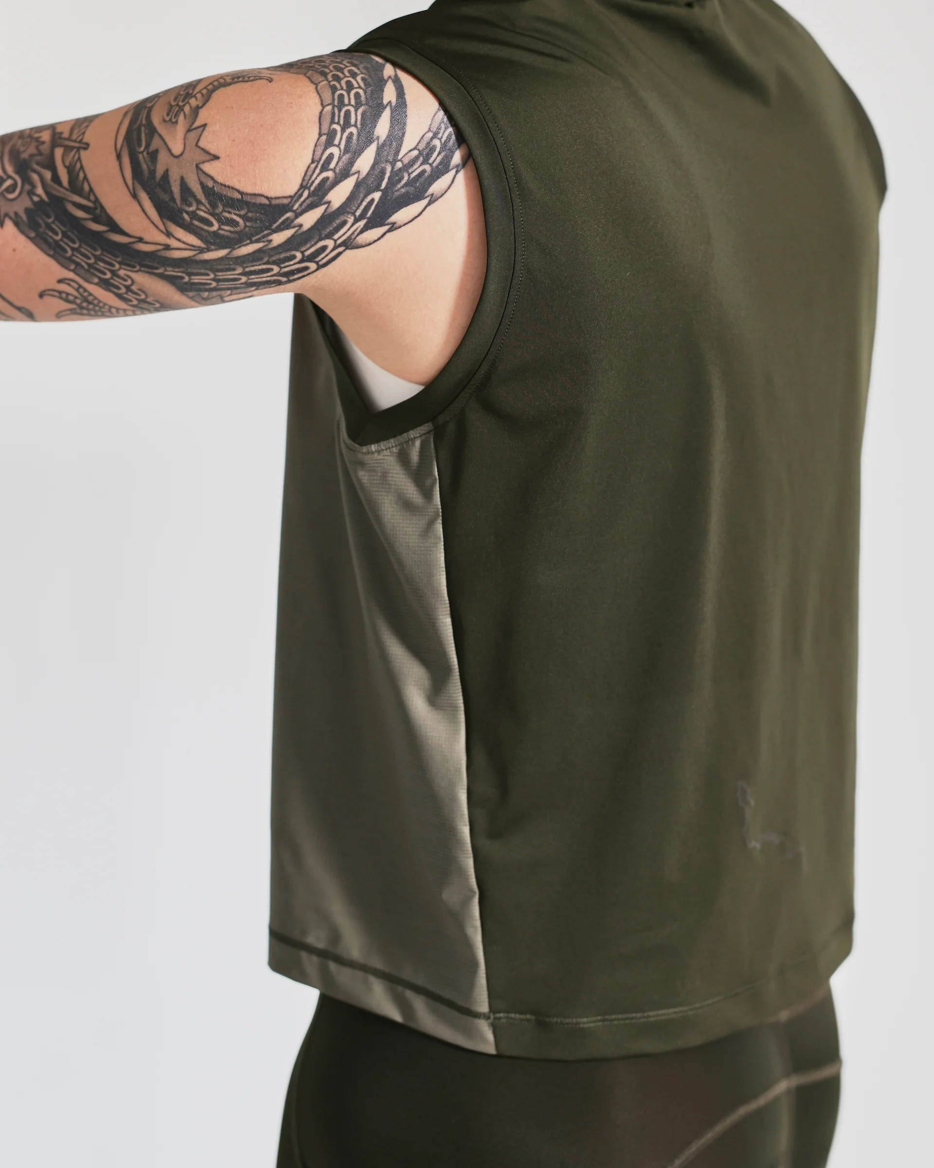 Women's Sleeveless Riding T-Shirt (Rosin) - Image 6