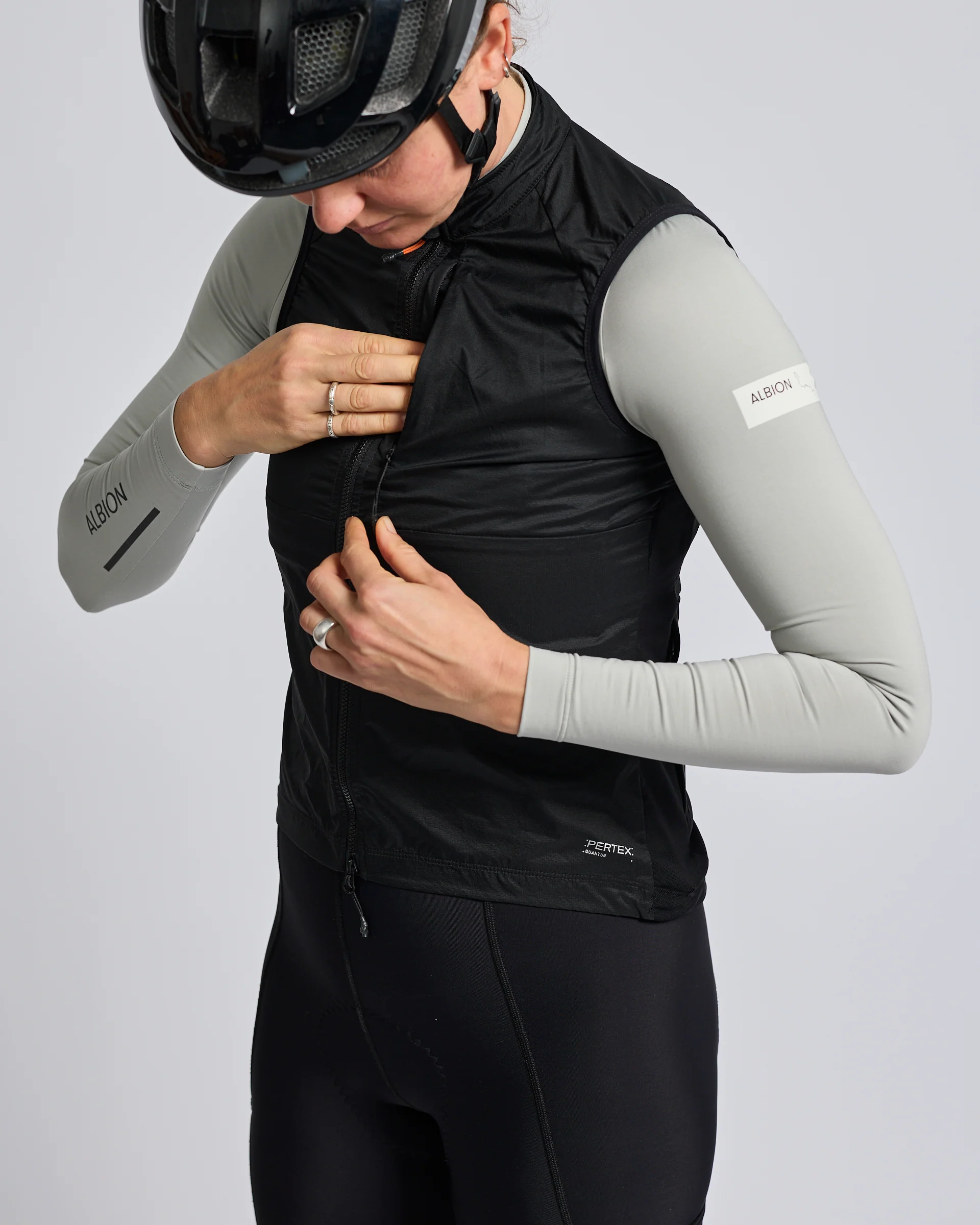 Women's Wind Gilet (Black) - Image 4